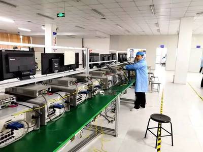淮北新電子廠首張手機主板誕生，技術研發崗位報名者絡繹不絕